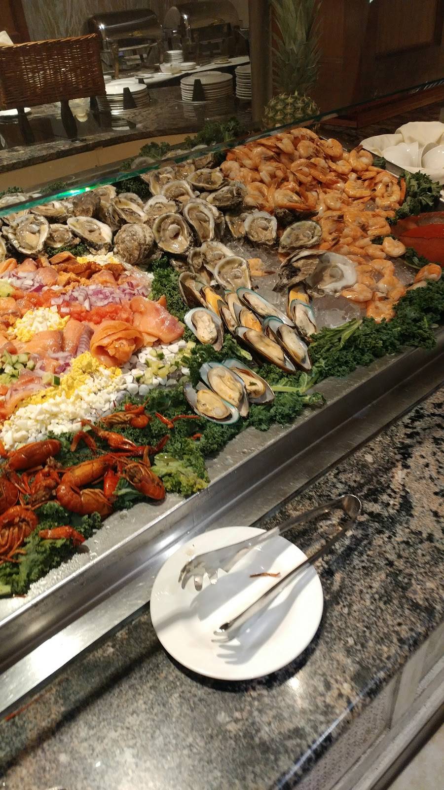 Mahoganys Restaurant | restaurant | 401 W Summit Hill Dr SW, Knoxville, TN 37902, USA | 8655222600 OR +1 865-522-2600