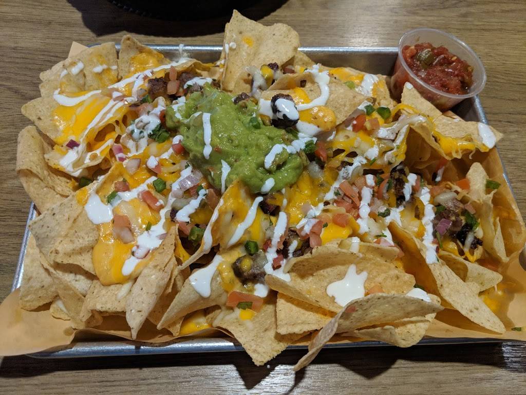 The Kensington Grill | restaurant | 30712 Lyon Center Dr, New Hudson, MI 48165, USA | 2484377077 OR +1 248-437-7077