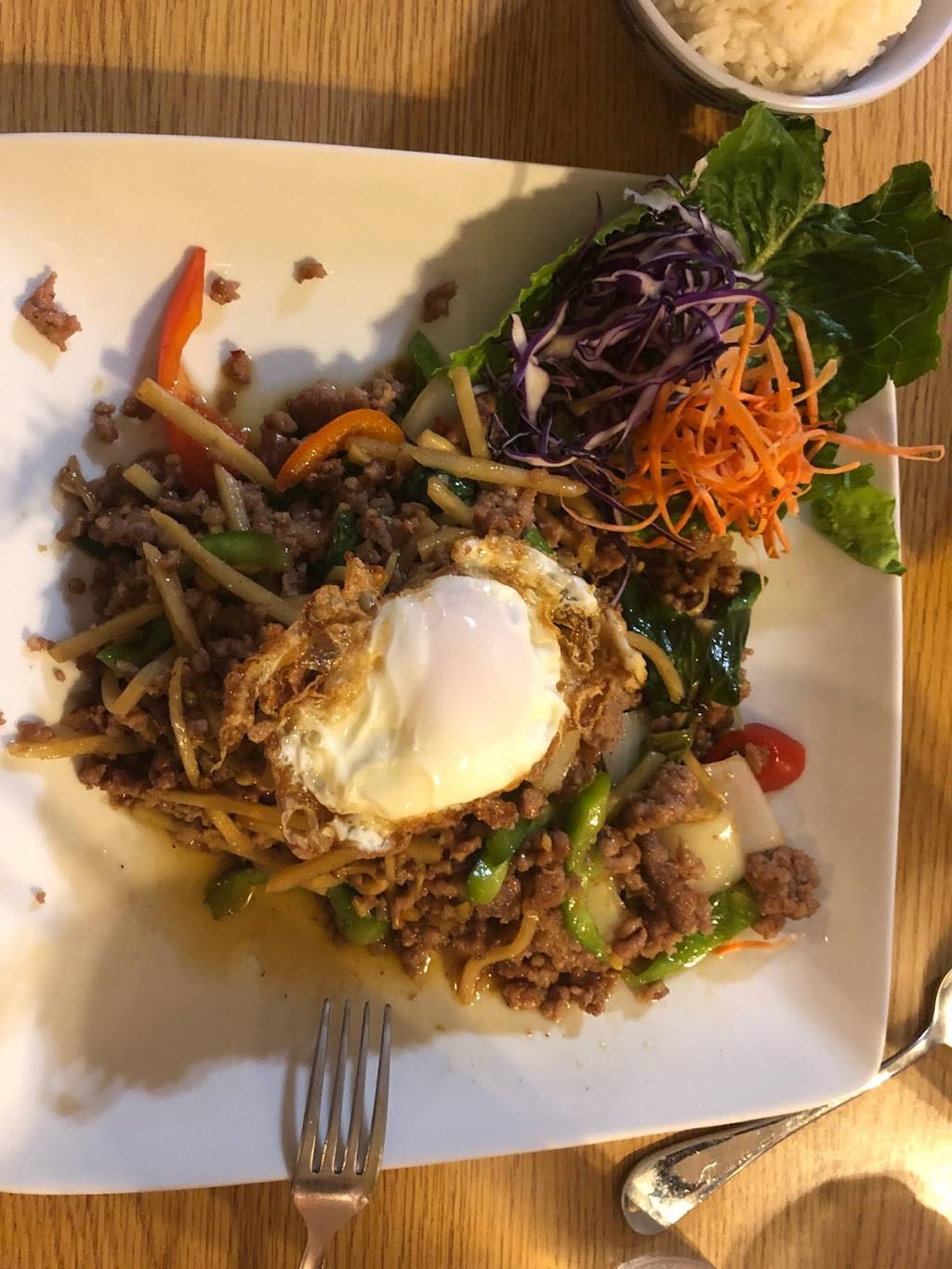 Bangkok House Restaurant | restaurant | 438 S Cherry Ln, Fort Worth, TX 76108, USA | 8172460236 OR +1 817-246-0236