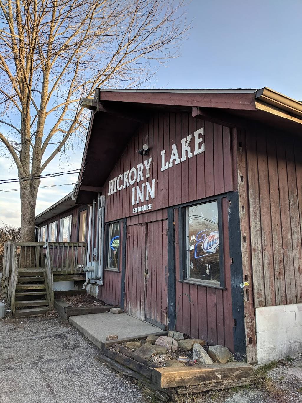 Hickory Lake Inn | restaurant | 14592 Stone Rd, Newbury Township, OH 44065, USA | 4405649735 OR +1 440-564-9735
