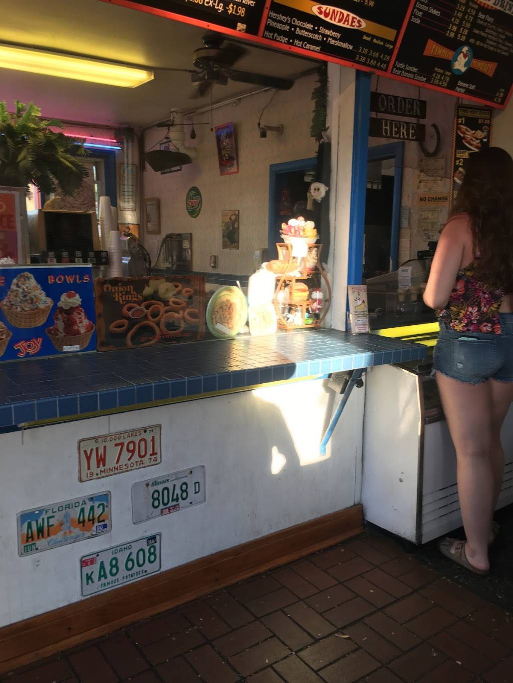 Polar Bear | restaurant | 7901 Cermak Rd, North Riverside, IL 60546, USA | 7084428048 OR +1 708-442-8048