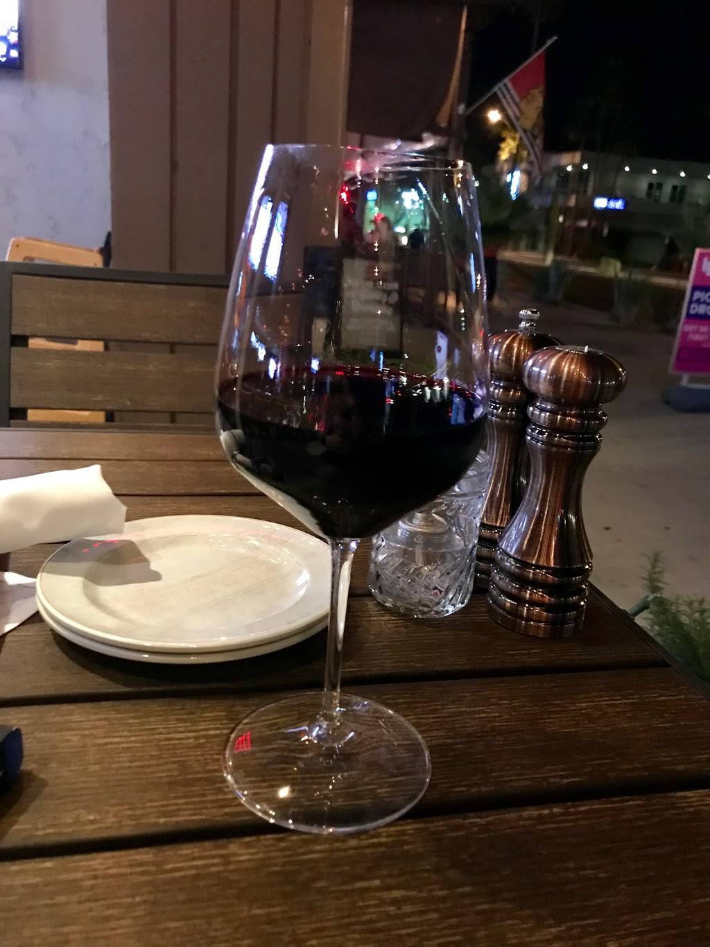 Famous 48 | night club | 8989 N Scottsdale Rd, Scottsdale, AZ 85253, USA | 4803614933 OR +1 480-361-4933