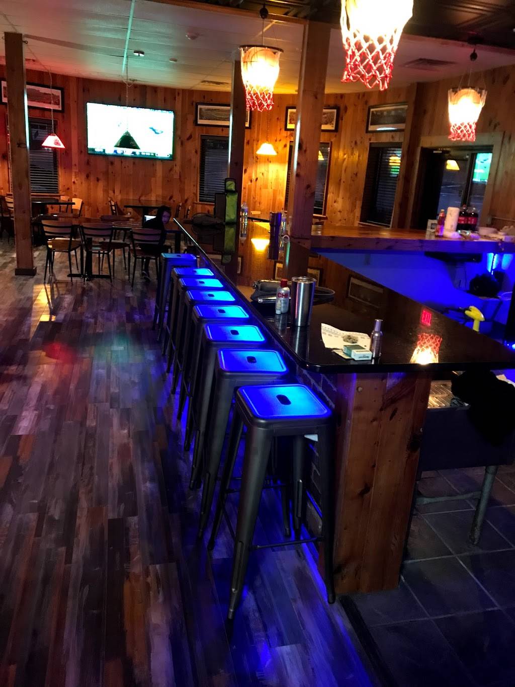 Blue 42s Burger Bar | restaurant | 831 W Union St, Morganton, NC 28655, USA | 8286080835 OR +1 828-608-0835