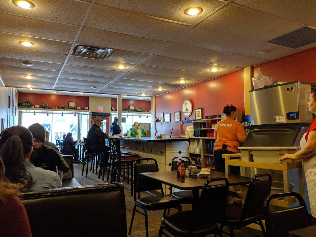 Lillys Kitchen Table | restaurant | 4008 Broadway, Grove City, OH 43123, USA | 6148010771 OR +1 614-801-0771