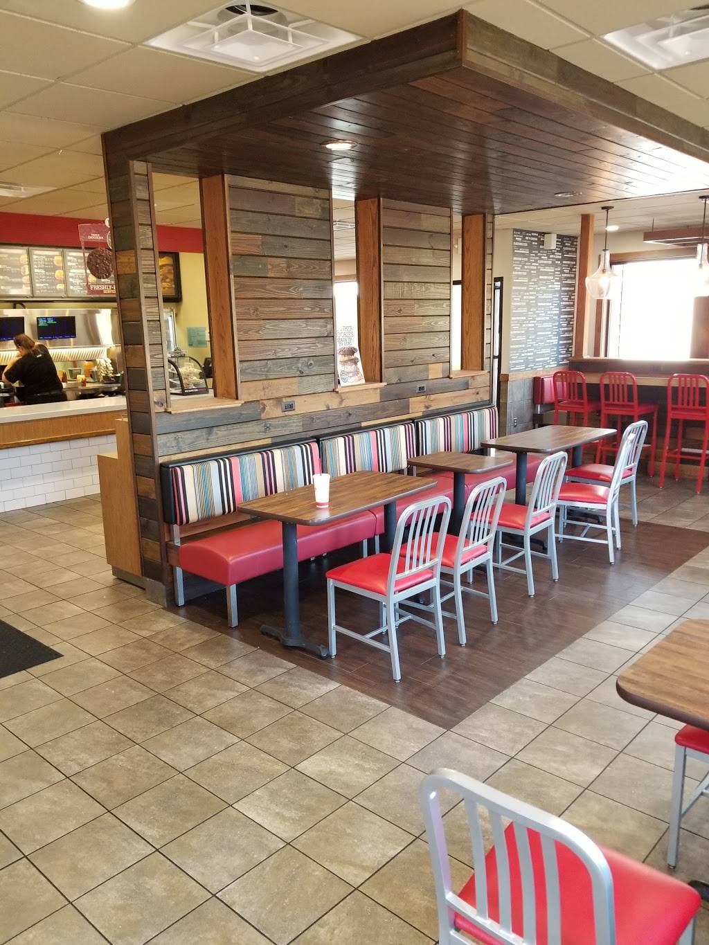 Arbys | restaurant | 2614 Union Lake Rd, Commerce Charter Twp, MI 48382, USA | 2483606490 OR +1 248-360-6490