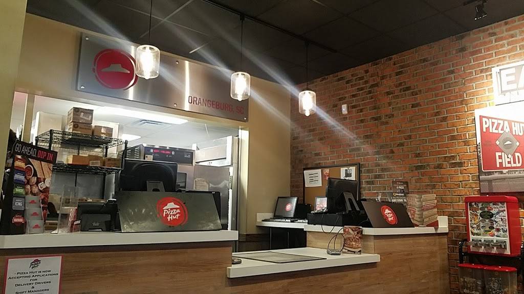 Pizza Hut | restaurant | 941 Chestnut St, Orangeburg, SC 29115, USA | 8035312100 OR +1 803-531-2100