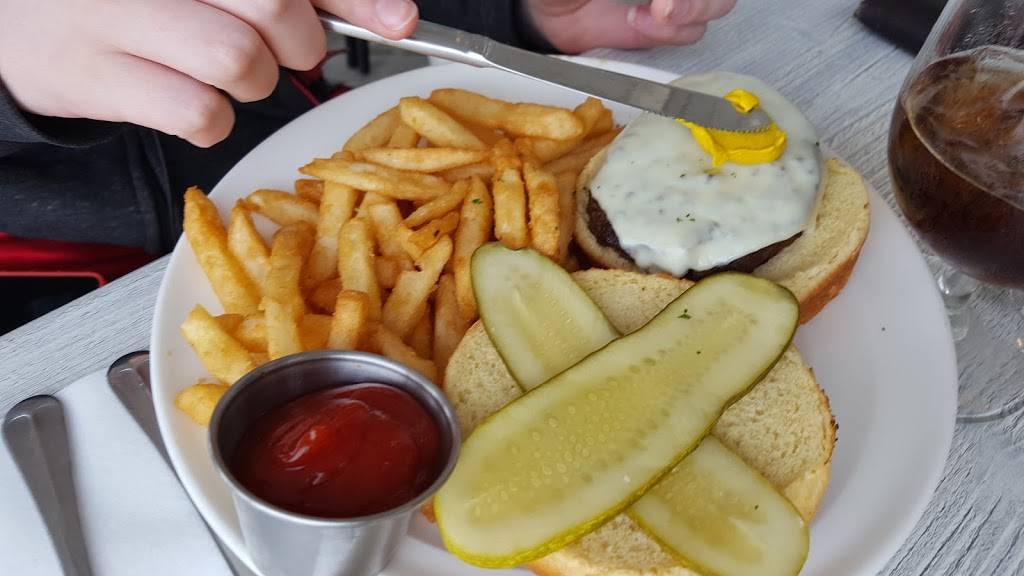 Sea Ketch Restaurant | restaurant | 127 Ocean Blvd, Hampton Beach, NH 03842, USA | 6039260324 OR +1 603-926-0324