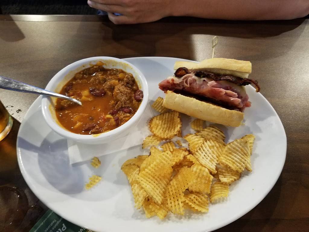 Duffys Sports Grill | restaurant | 185 E Indiantown Rd, Jupiter, FL 33477, USA | 5617434405 OR +1 561-743-4405