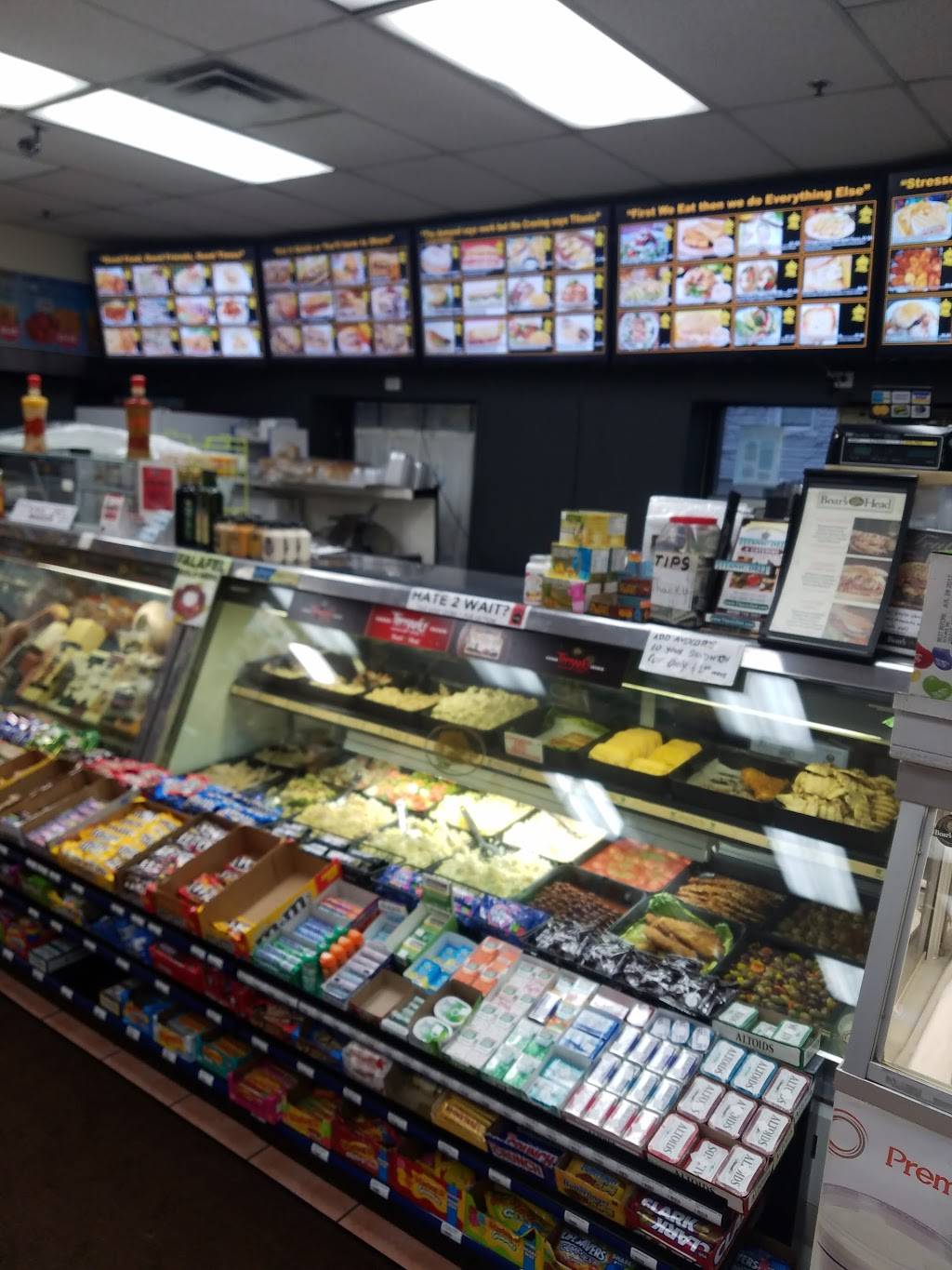 Titanic Deli | cafe | 15 NY-303, Congers, NY 10920, USA | 8452675000 OR +1 845-267-5000