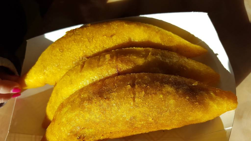 Banana King | restaurant | 263 21st Ave, Paterson, NJ 07501, USA | 9732783040 OR +1 973-278-3040