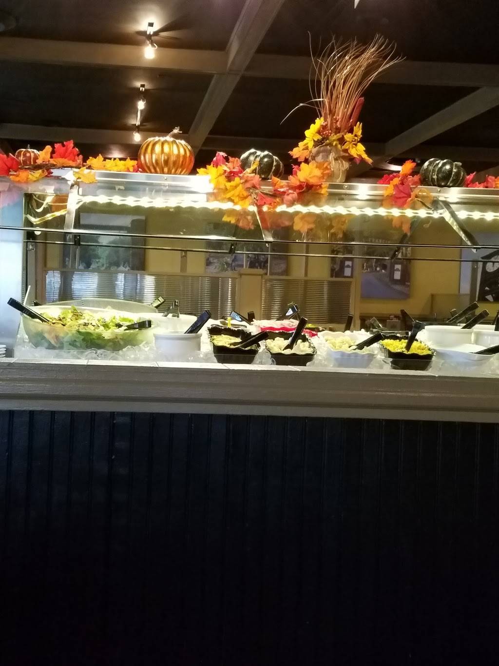 Charlie Browns Fresh Grill | restaurant | 167 W Main St, Denville, NJ 07834, USA | 9735863095 OR +1 973-586-3095