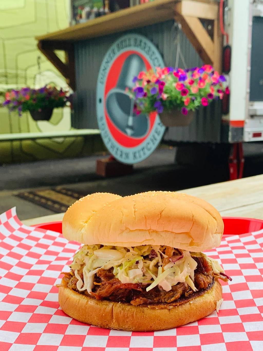 Dinner Bell Barbecue | restaurant | 4400 NE Glisan St, Portland, OR 97213, USA | 5037390833 OR +1 503-739-0833