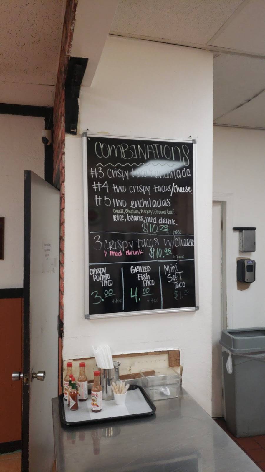 Campos Mexican Food | restaurant | 10352 Venice Blvd, Culver City, CA 90232, USA | 3108362680 OR +1 310-836-2680