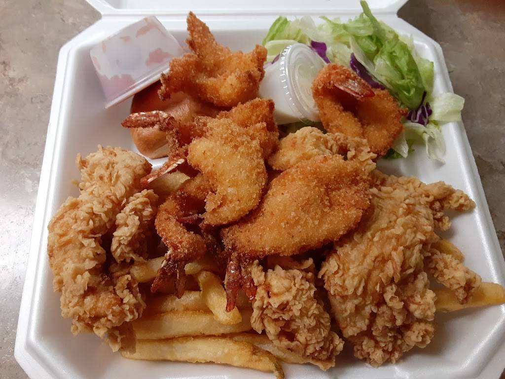 Krispys Fried Chicken and Seafood | restaurant | 3009 S Hillside Ave, Wichita, KS 67216, USA | 3167657574 OR +1 316-765-7574