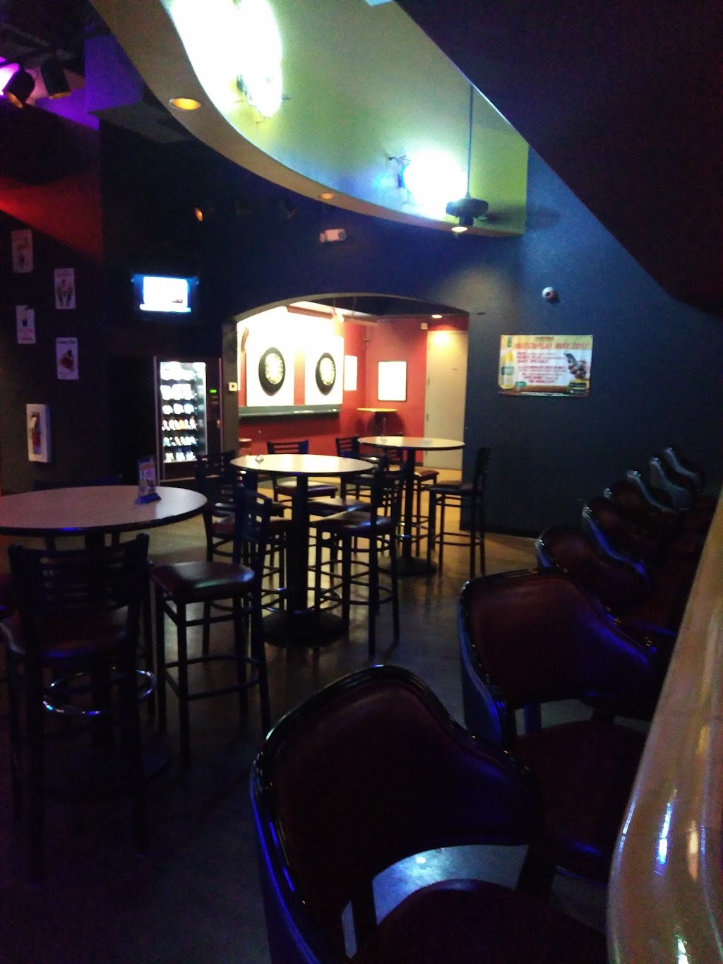 Putters Bar & Grill - Cheyenne | restaurant | 7790 W Cheyenne Ave, Las Vegas, NV 89129, USA | 7026554700 OR +1 702-655-4700