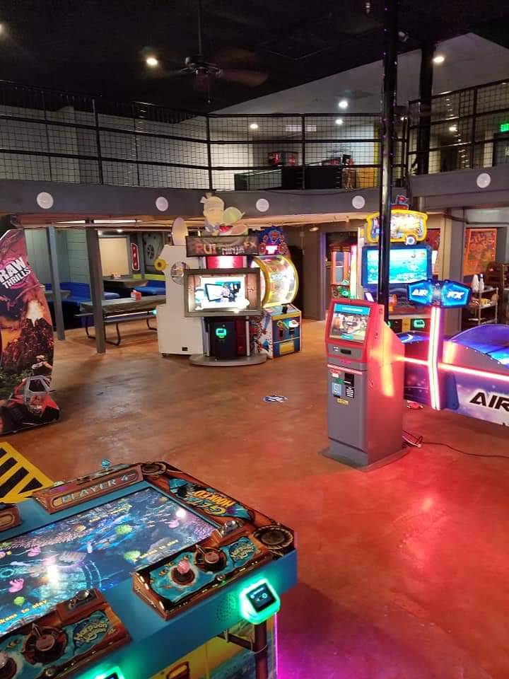 Pinocchios Pizza Playhouse | restaurant | 117 Prevost Dr, Houma, LA 70364, USA | 9855802000 OR +1 985-580-2000