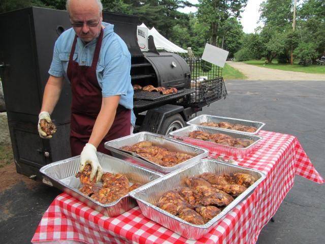 Mitchell Hill BBQ | restaurant | 50 N Main St, Rochester, NH 03867, USA | 6033322537 OR +1 603-332-2537