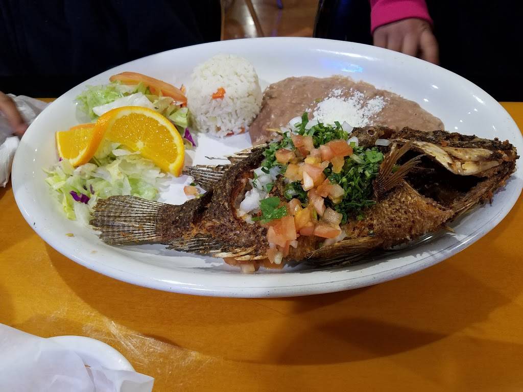 Mariscos Perlas Del Mar | restaurant | 12158 Brookhurst St, Garden Grove, CA 92840, USA | 7145303555 OR +1 714-530-3555