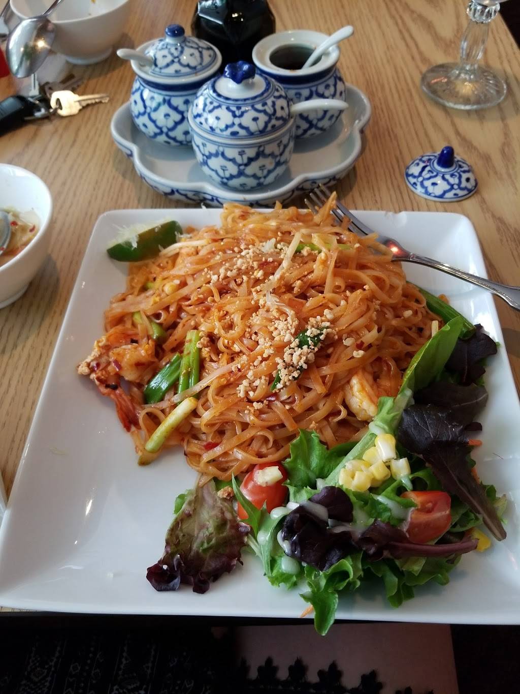 Thai Nakorn | restaurant | 424 G St, Davis, CA 95616, USA | 5307587775 OR +1 530-758-7775