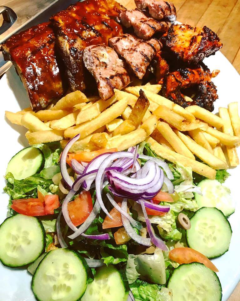 La Poule en Feu | restaurant | 8247 Boul Métropolitain E, Anjou, QC H1J 1X6, Canada | 5143514418 OR +1 514-351-4418