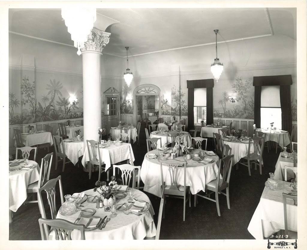 Lenox Grill | restaurant | 140 North St, Buffalo, NY 14201, USA | 7168841700 OR +1 716-884-1700