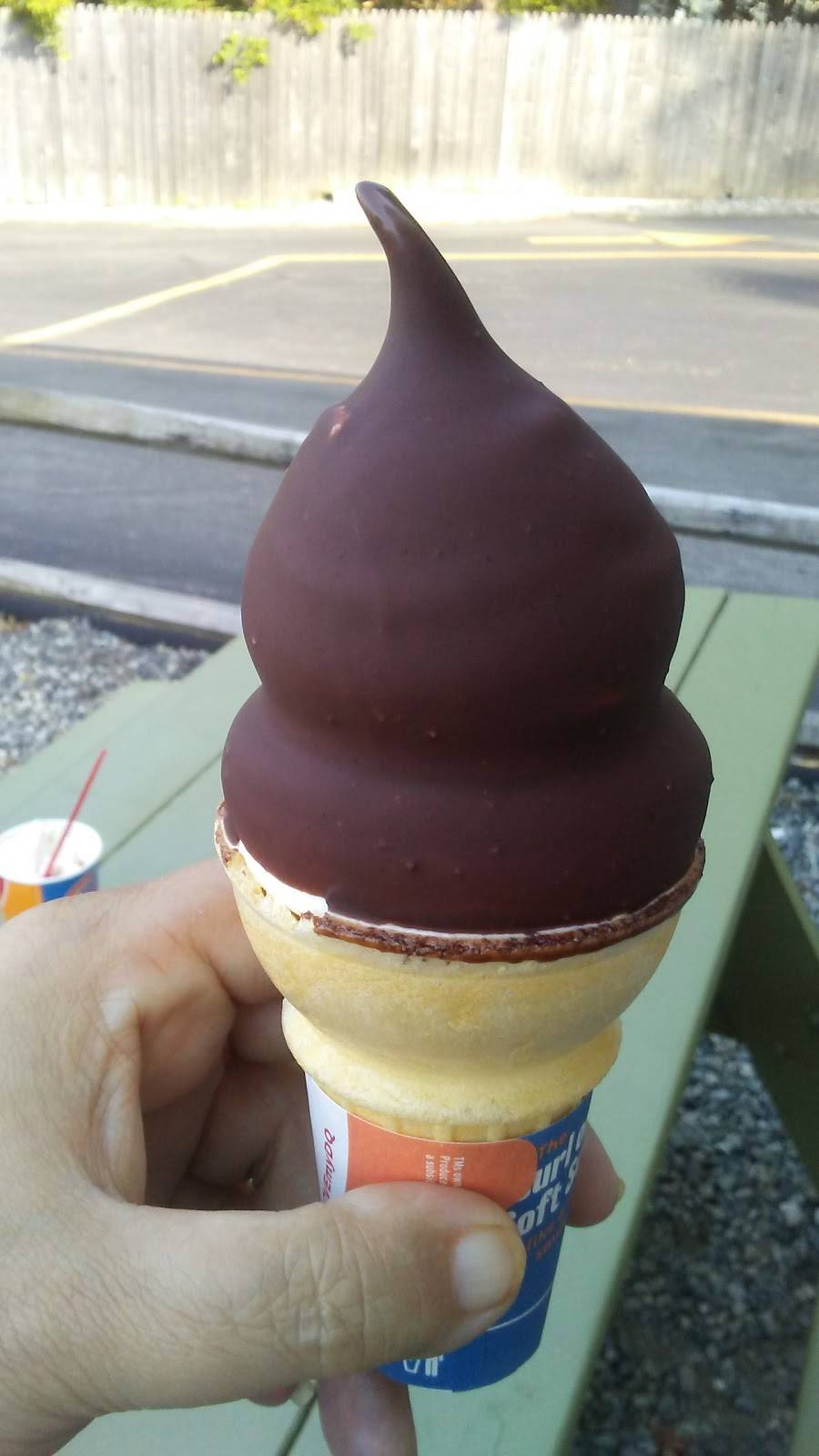 Dairy Queen | restaurant | 161 College Ave, Waterville, ME 04901, USA | 2078731677 OR +1 207-873-1677