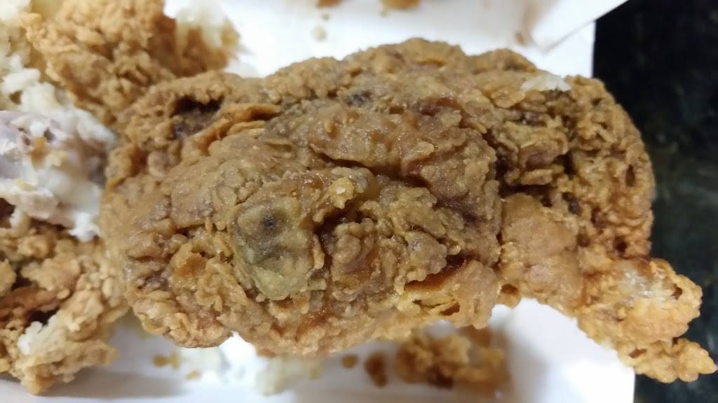 Churchs Chicken | restaurant | 1234 W Church St, Orlando, FL 32805, USA | 4074254333 OR +1 407-425-4333