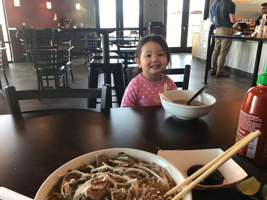 Café Trang Bistro | restaurant | 5642 W 7800 S, West Jordan, UT 84081, USA | 8012821888 OR +1 801-282-1888