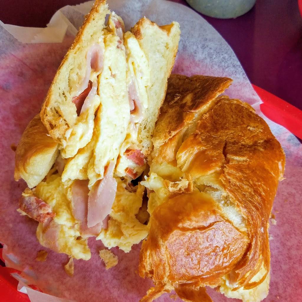 Palaus Restaurant | restaurant | 2301 N Armenia Ave, Tampa, FL 33607, USA | 8138506014 OR +1 813-850-6014