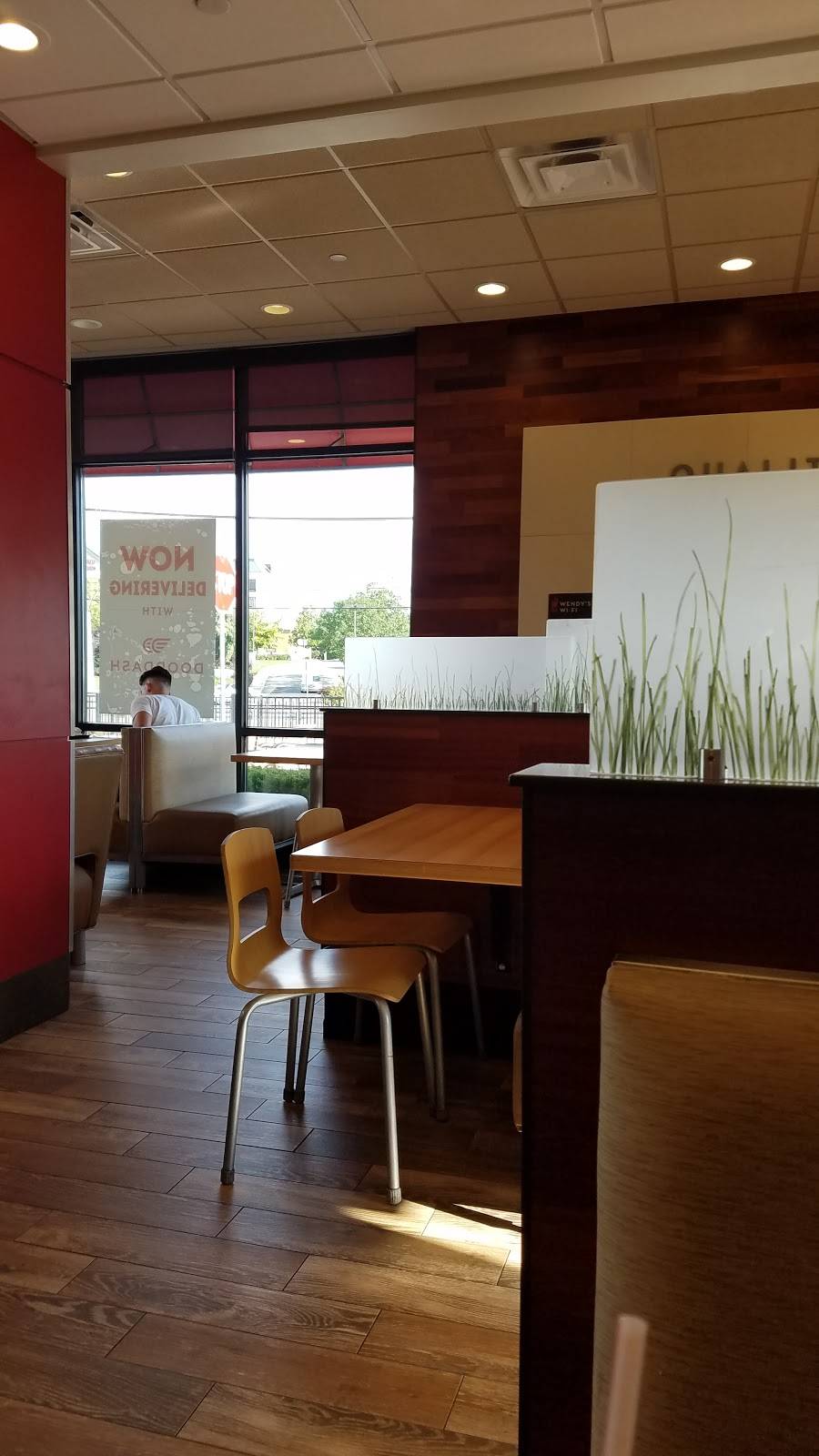 Wendys | restaurant | 1540 Egypt Rd, Phoenixville, PA 19460, USA | 6106500102 OR +1 610-650-0102