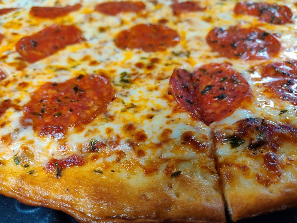 Heavenly Dough Pizzeria | restaurant | 577 S Elm St, Oologah, OK 74053, USA | 9184432900 OR +1 918-443-2900