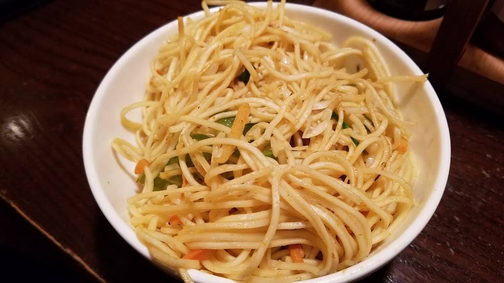 Inchins Bamboo Garden | restaurant | 925 W Royal Ln #140, Irving, TX 75039, USA | 2143777765 OR +1 214-377-7765