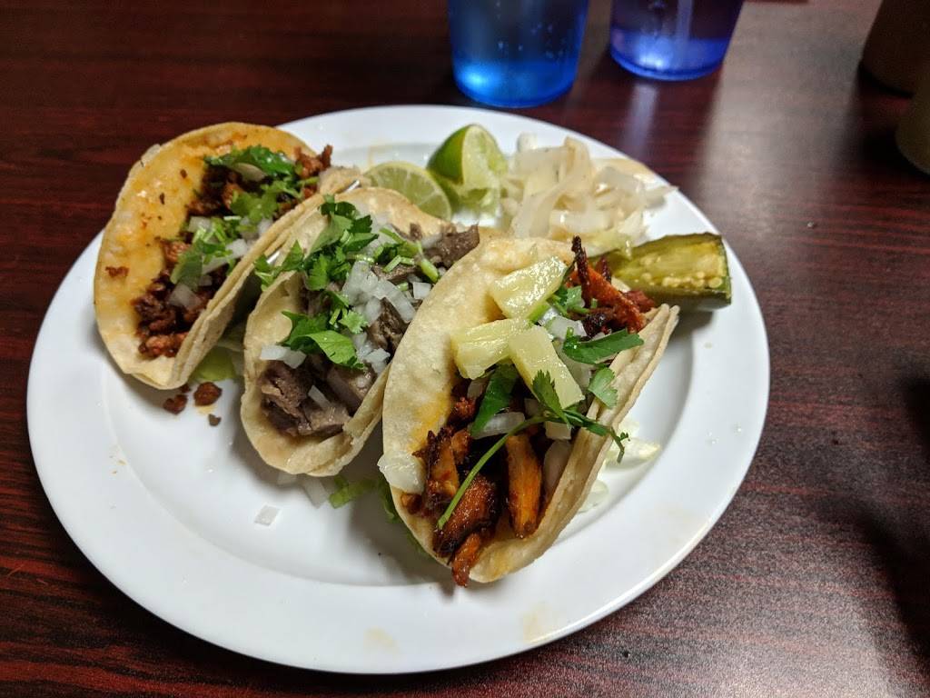 Charlys Taqueria | restaurant | 1830 S Pleasant St Ste F, Springdale, AR 72764, USA | 4797517888 OR +1 479-751-7888