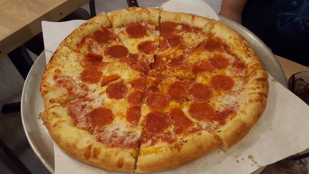 Crust | restaurant | 2258 Professor Ave, Cleveland, OH 44113, USA | 2165830257 OR +1 216-583-0257