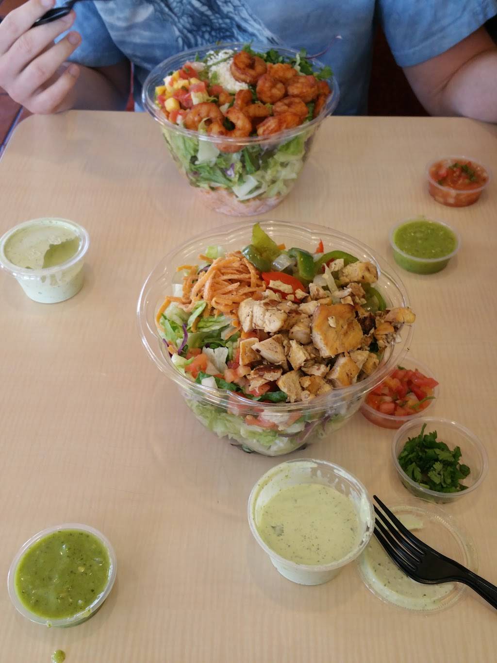 El Pollo Loco | restaurant | 5319 Sunset Blvd, Los Angeles, CA 90027, USA | 3234622644 OR +1 323-462-2644