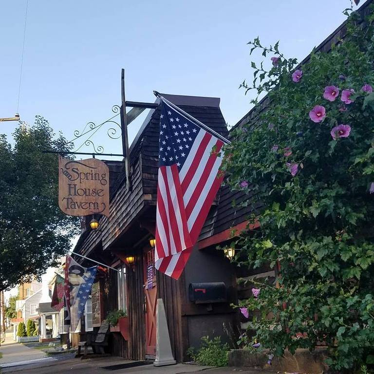 Spring House Tavern | restaurant | 325 S Main St, Woodstock, VA 22664, USA | 5404594755 OR +1 540-459-4755