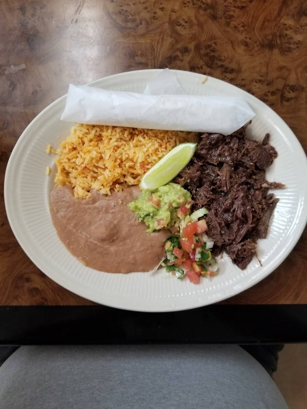 Marias Diner | restaurant | 3848 Main Ave, Groves, TX 77619, USA | 4099607777 OR +1 409-960-7777