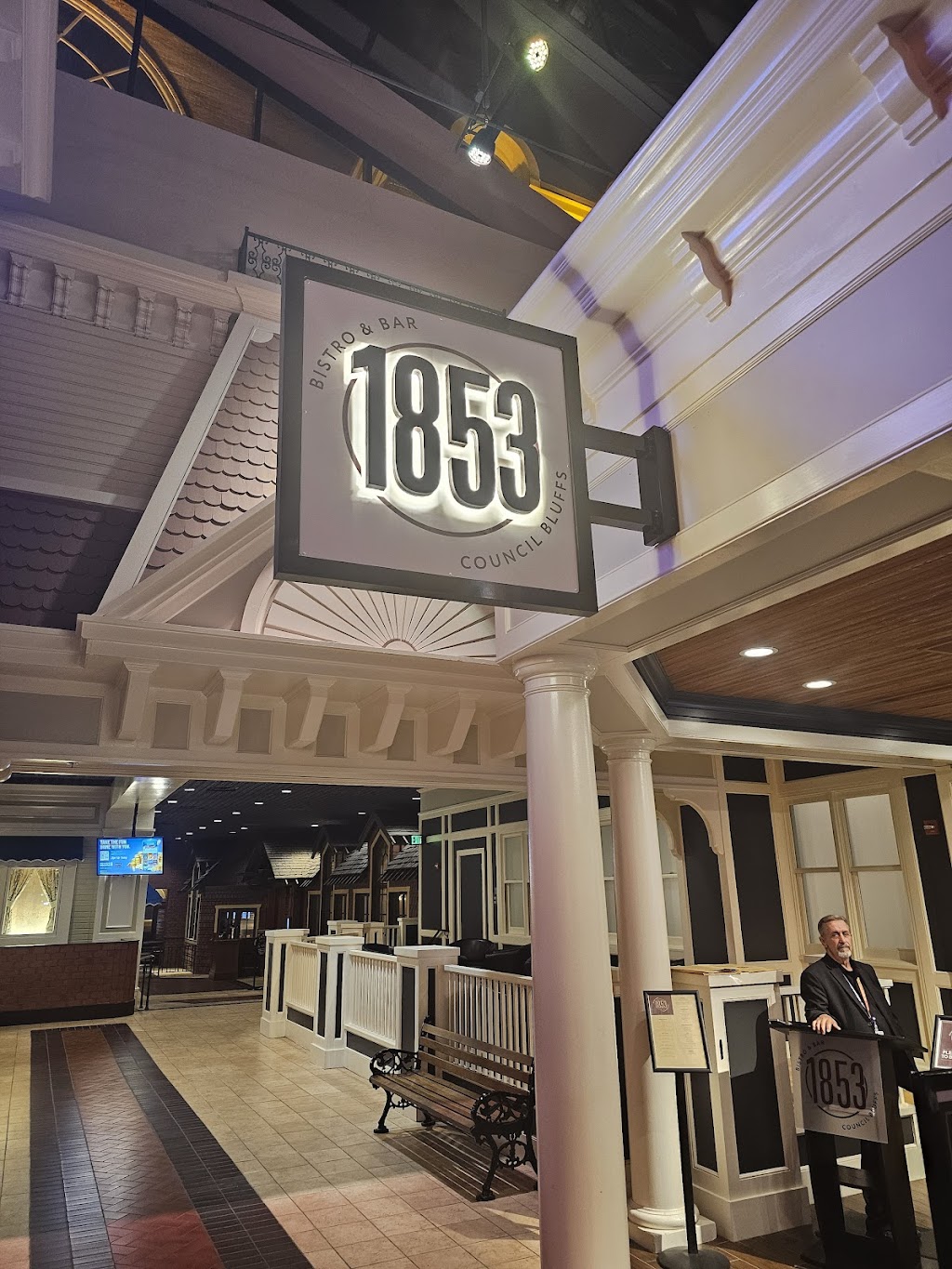 1853 Bistro & Bar | restaurant | 2200 River Rd, Council Bluffs, IA 51501, USA | 7123288888 OR +1 712-328-8888