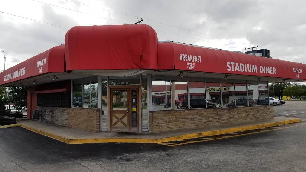 Stadium Diner | restaurant | 19904 NW 2nd Ave, Miami Gardens, FL 33169, USA | 3056526912 OR +1 305-652-6912