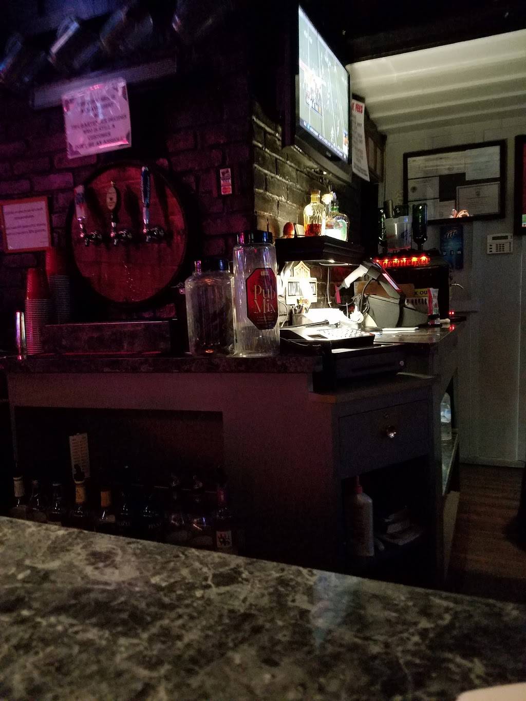 Jillys Saloon | restaurant | 6842 E Main St, Reynoldsburg, OH 43068, USA | 6148619813 OR +1 614-861-9813