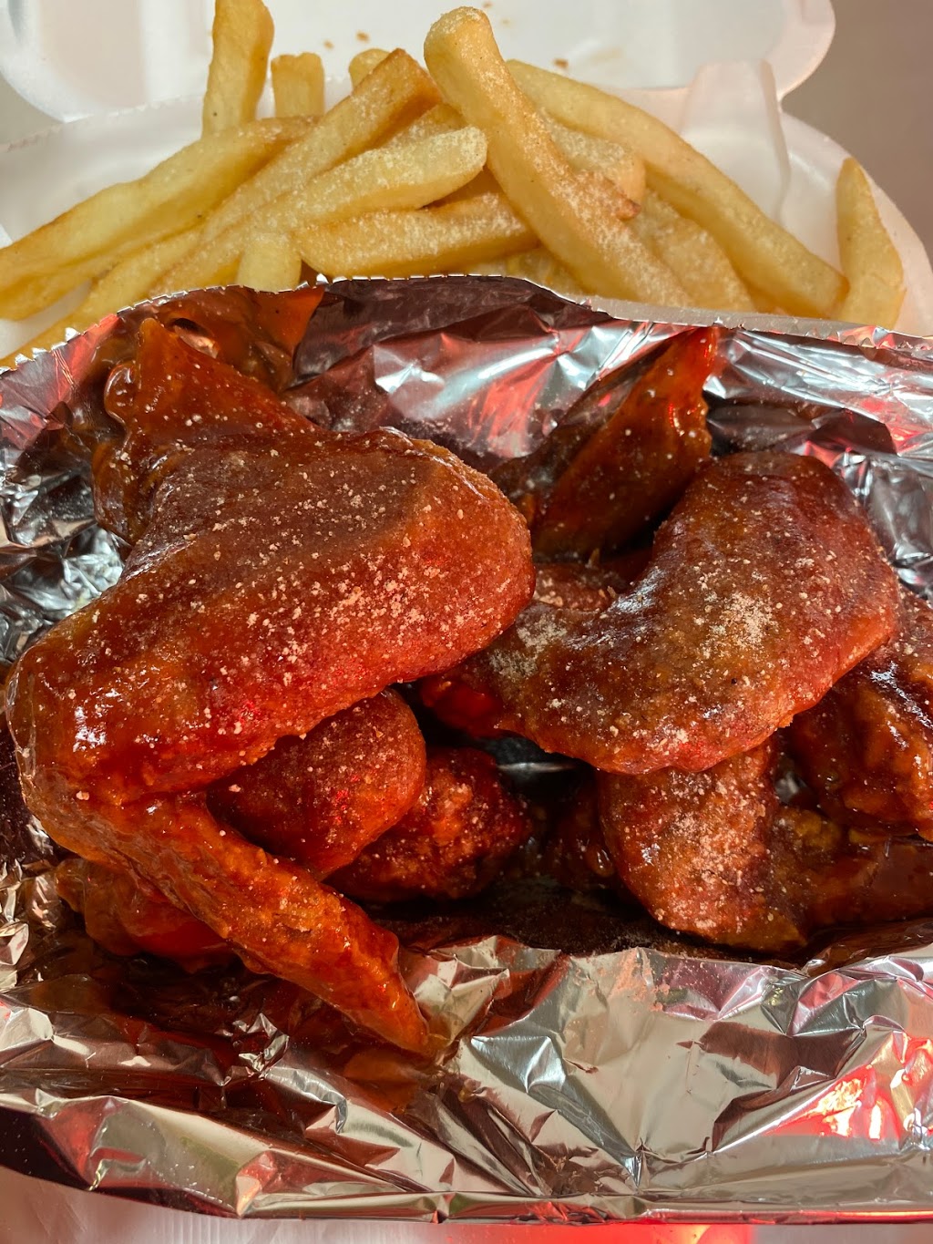 2 WINGZ | restaurant | 848 S Grand Ave E, Springfield, IL 62703, USA | 2176701895 OR +1 217-670-1895