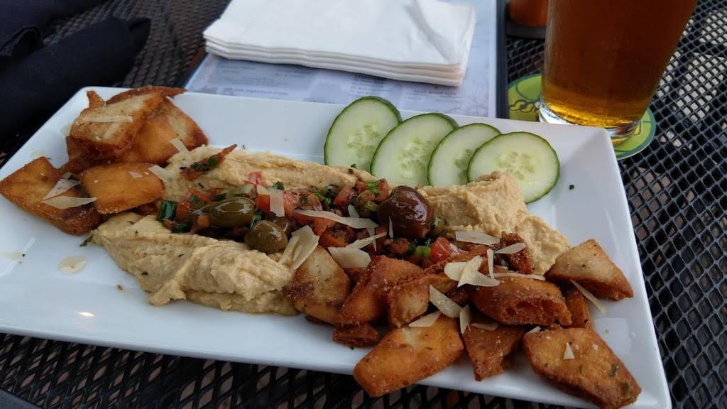 Trolley Tap House | restaurant | 1616 Delaware Ave, Wilmington, DE 19806, USA | 3026522255 OR +1 302-652-2255