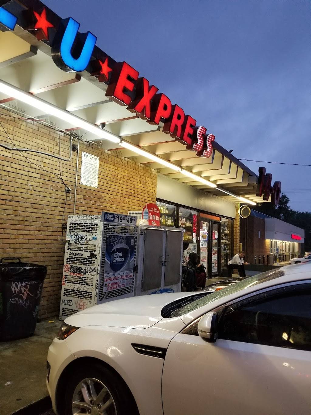 Exotic Latino Grill | restaurant | 355 E Hudson St, Columbus, OH 43202, USA | 6147331794 OR +1 614-733-1794