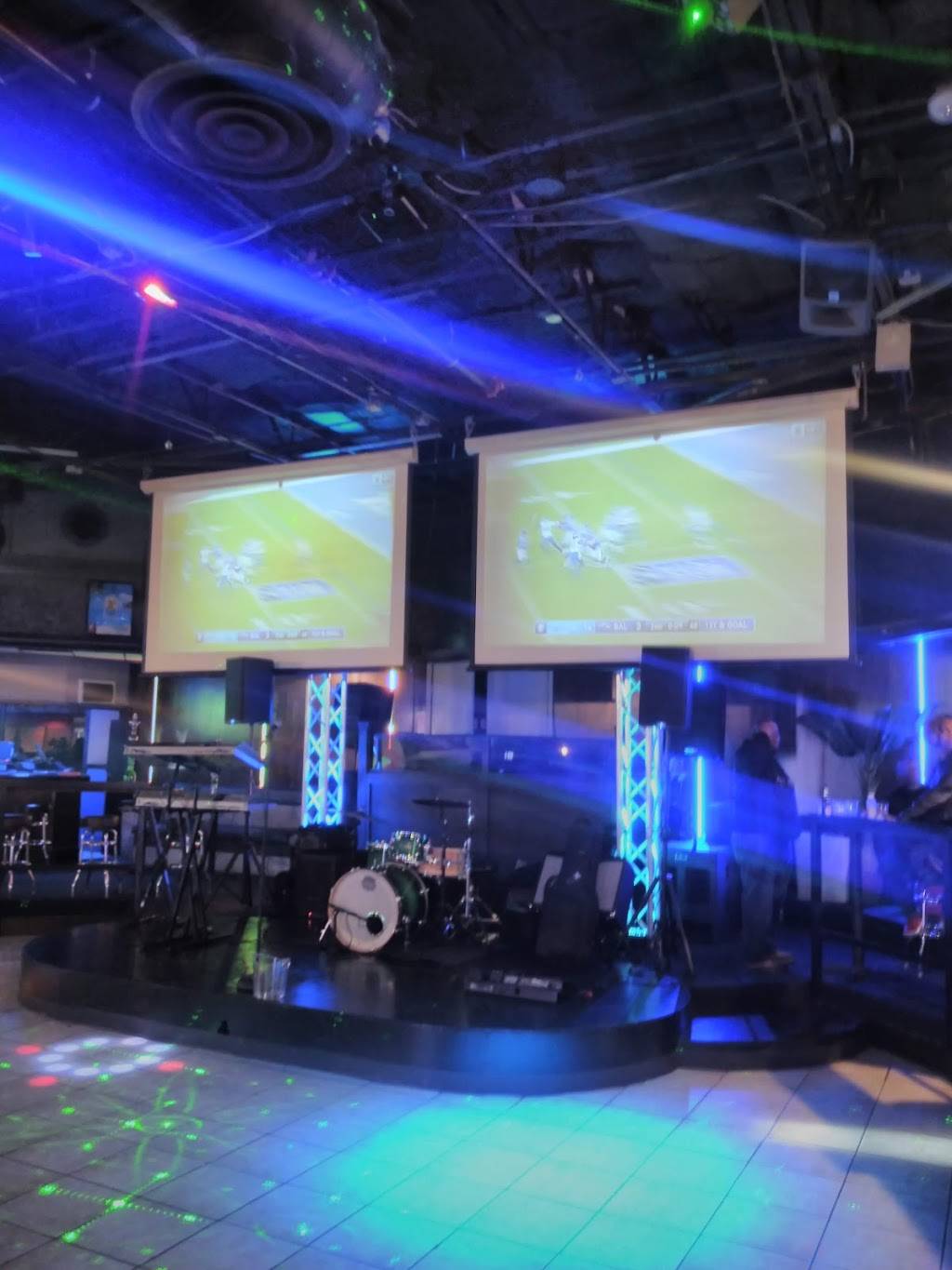 Division 1 Sports Bar & Grill | restaurant | 13331 Kuykendahl Rd, Houston, TX 77090, USA | 2818769393 OR +1 281-876-9393