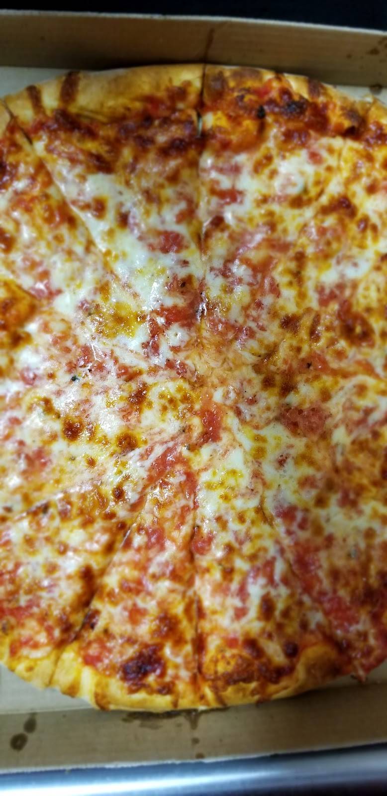 Townline Pizza | restaurant | 1660 Meriden-Waterbury Turnpike, Southington, CT 06489, USA | 8606209399 OR +1 860-620-9399