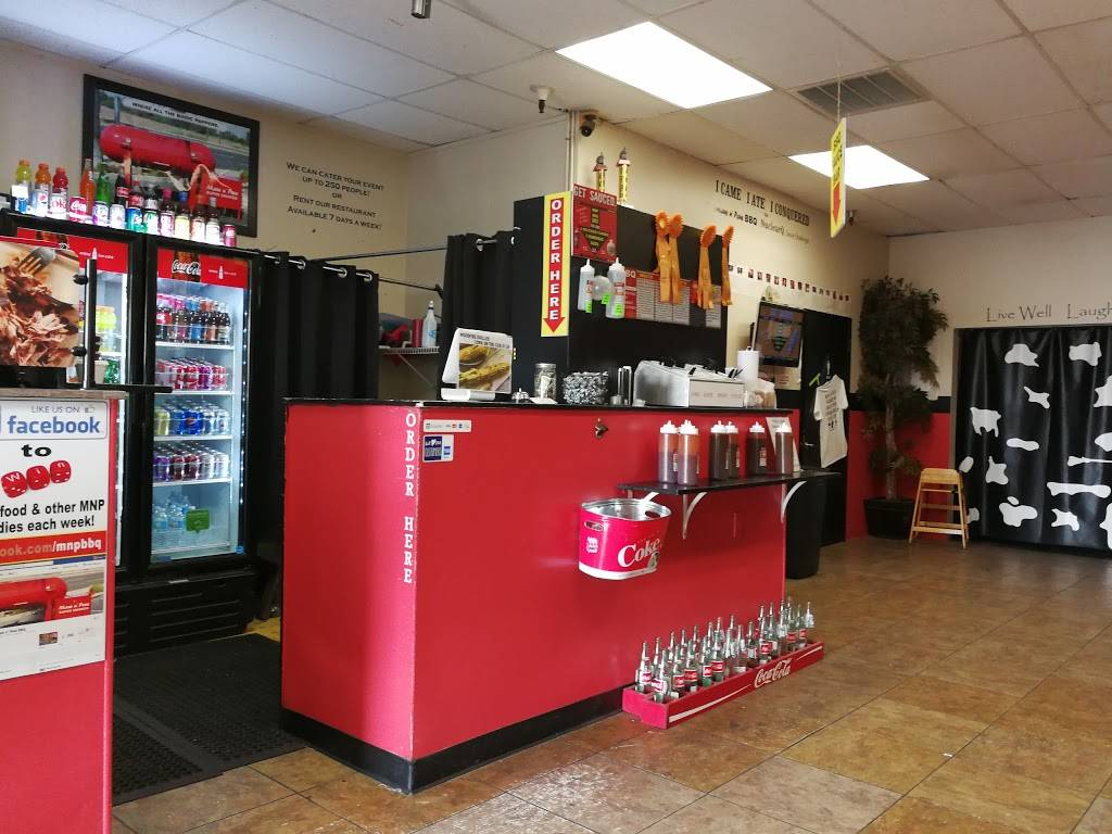 Maw n Paw BBQ | restaurant | 2686 N Clovis Ave, Fresno, CA 93727, USA | 5593489559 OR +1 559-348-9559