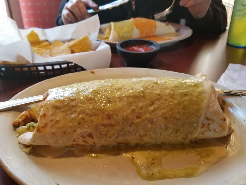 El Mariachi Mexican Restaurant | restaurant | 1694 S Church St, Watertown, WI 53094, USA | 9202610200 OR +1 920-261-0200