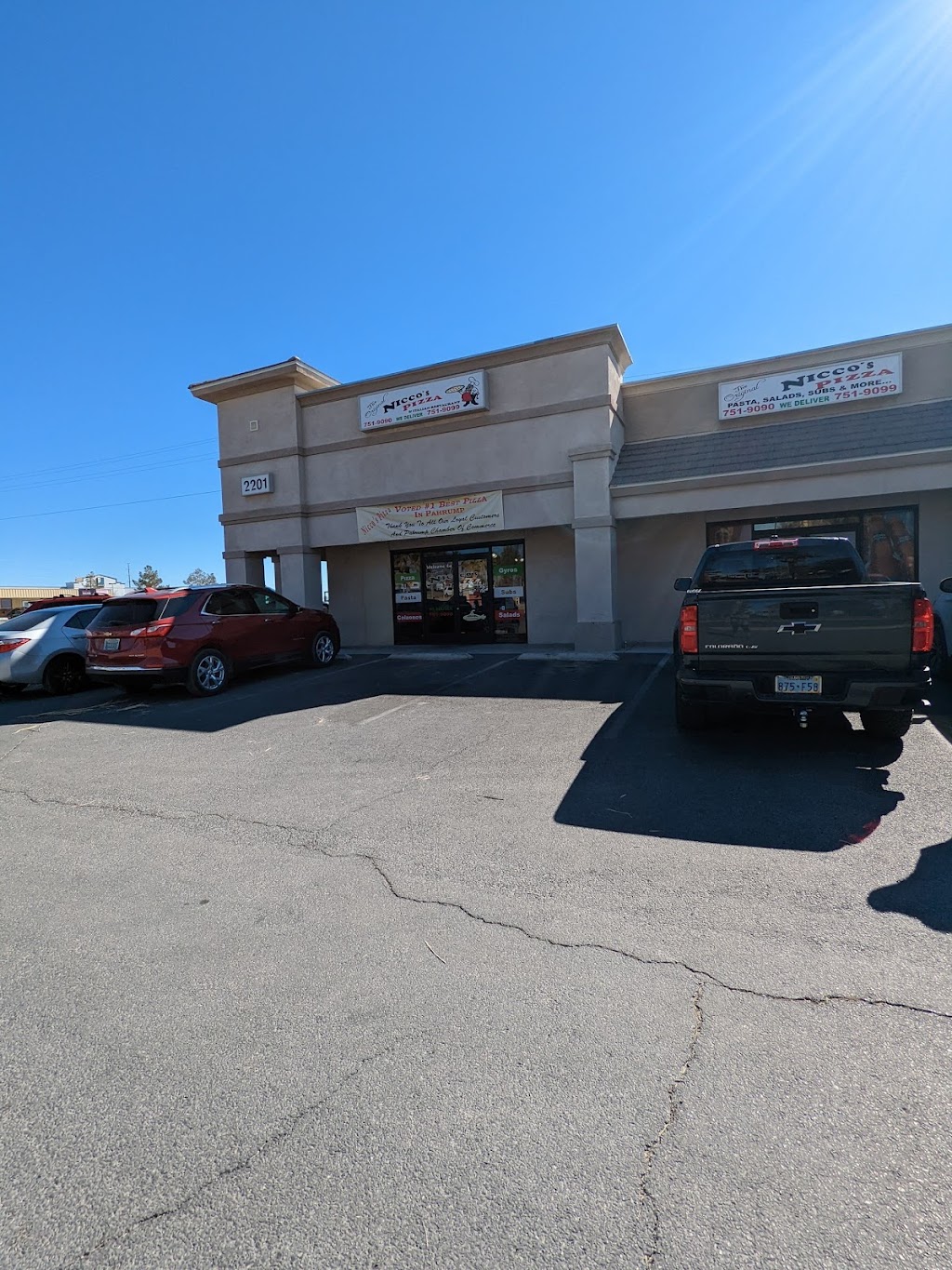 Niccos Pizza Italian Restaurant | restaurant | 2201 E Postal Dr, Pahrump, NV 89048, USA | 7757519090 OR +1 775-751-9090