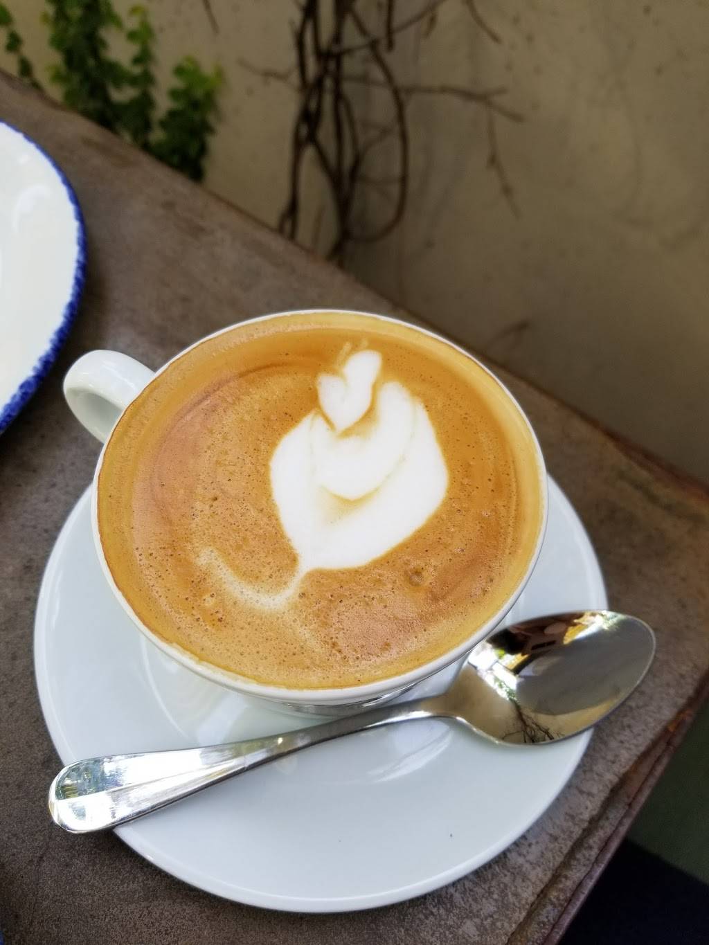 Côté Est Bistro & bar | restaurant | 5022 York Blvd, Los Angeles, CA 90042, USA | 3237396762 OR +1 323-739-6762