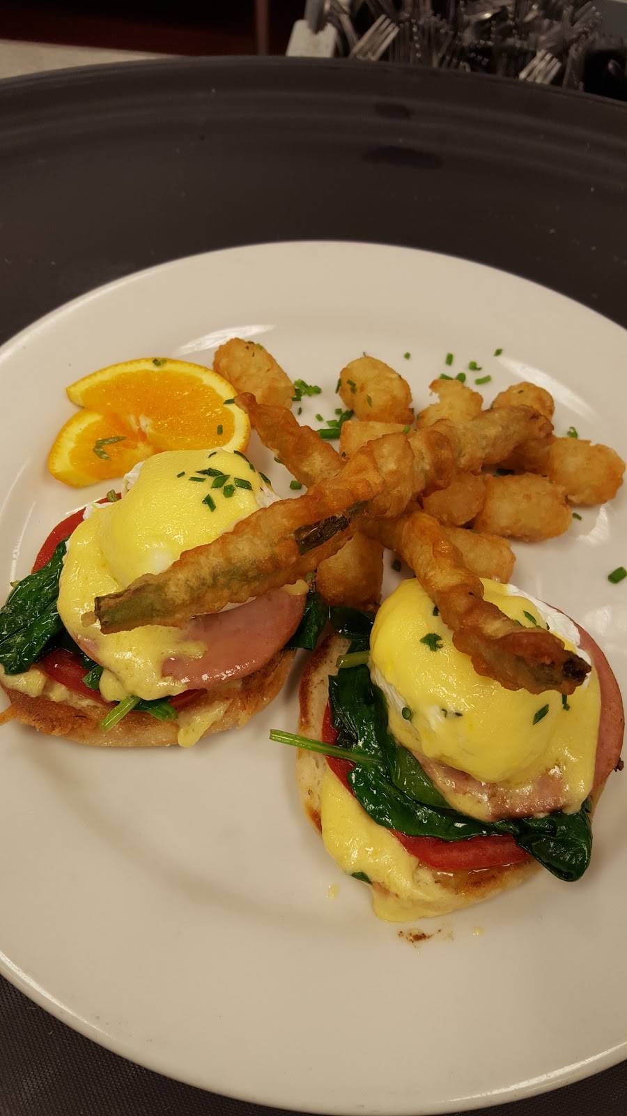 The Patio Seafood Tavern | restaurant | 1103 21st St, Vero Beach, FL 32960, USA | 7727748232 OR +1 772-774-8232